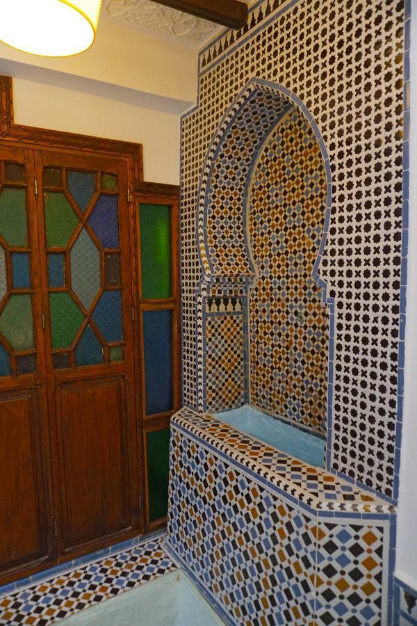 Dar Fama Bed & Breakfast Tetouan Bagian luar foto