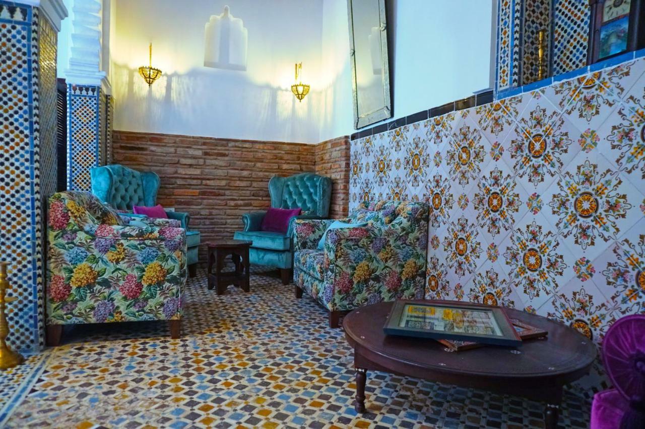 Dar Fama Bed & Breakfast Tetouan Bagian luar foto