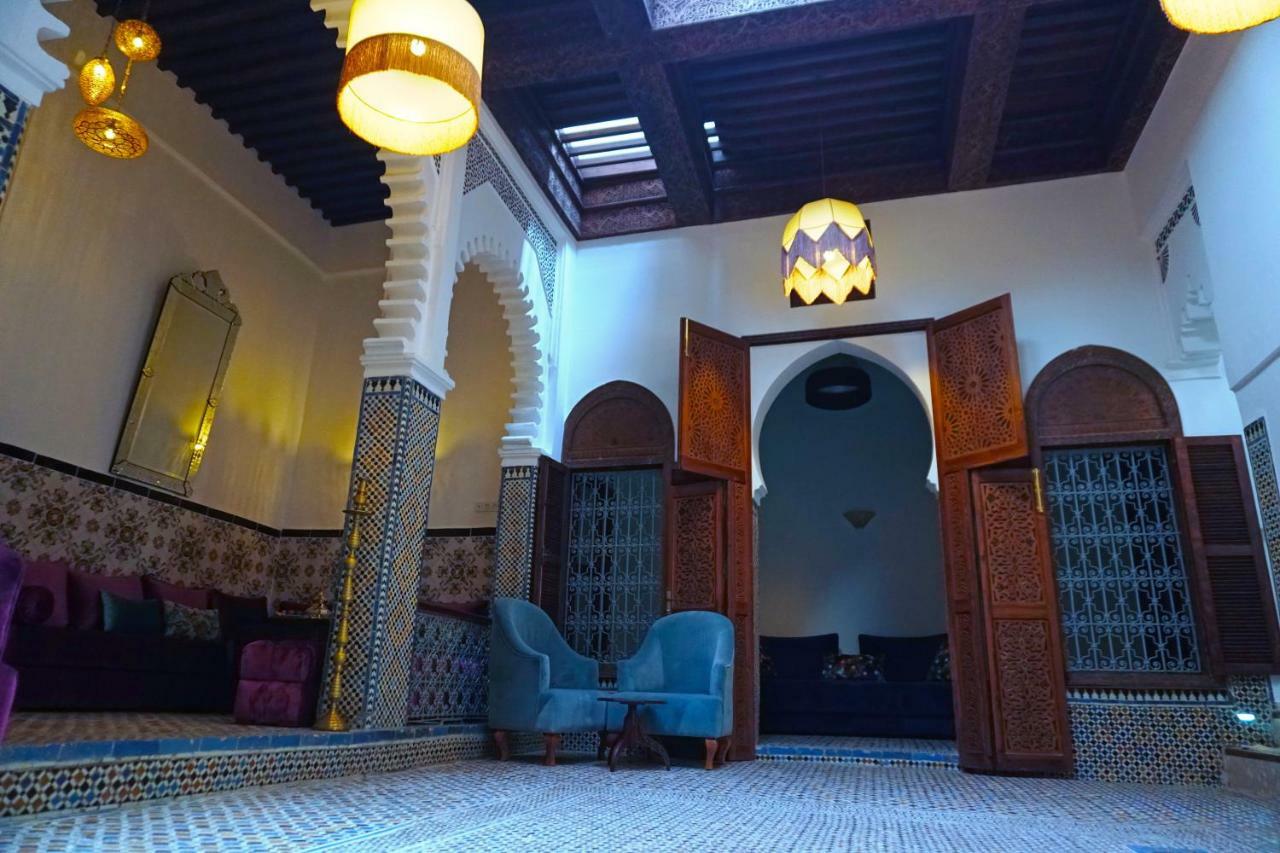 Dar Fama Bed & Breakfast Tetouan Bagian luar foto