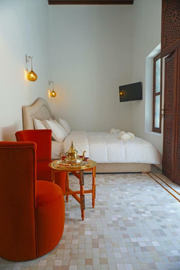 Dar Fama Bed & Breakfast Tetouan Bagian luar foto