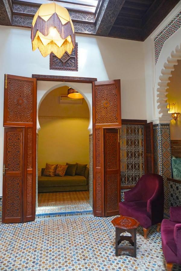 Dar Fama Bed & Breakfast Tetouan Bagian luar foto