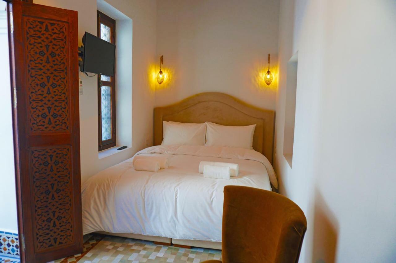 Dar Fama Bed & Breakfast Tetouan Bagian luar foto